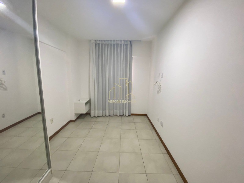 Apartamento à venda com 2 quartos, 70m² - Foto 11