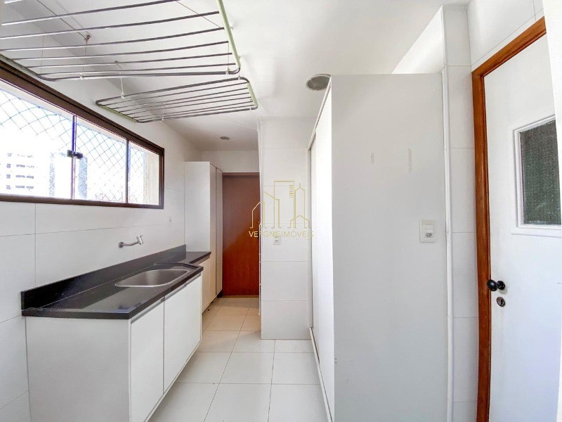 Apartamento à venda com 4 quartos, 188m² - Foto 18