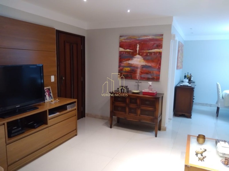 Apartamento à venda com 3 quartos, 134m² - Foto 4