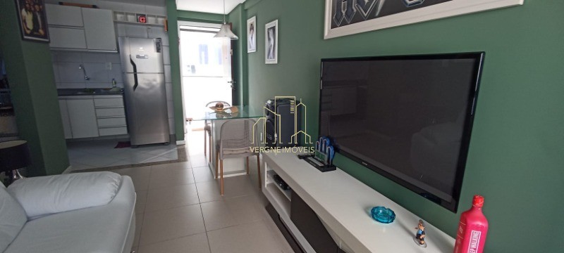 Apartamento à venda com 1 quarto, 36m² - Foto 2