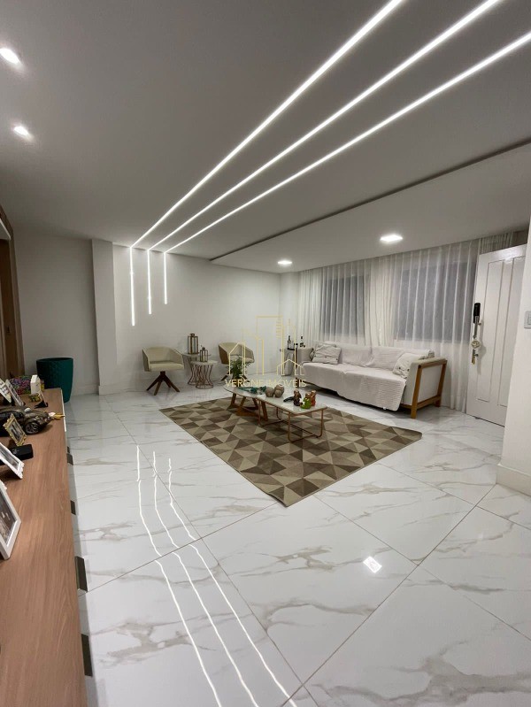 Casa de Condomínio à venda com 4 quartos, 230m² - Foto 9