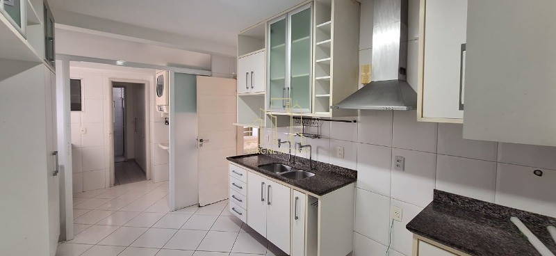 Apartamento à venda com 3 quartos, 115m² - Foto 23