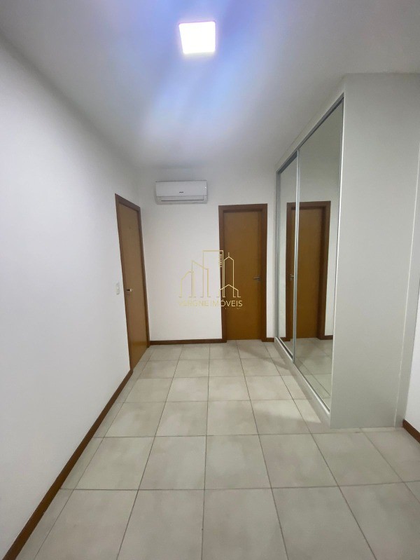 Apartamento à venda com 2 quartos, 70m² - Foto 5