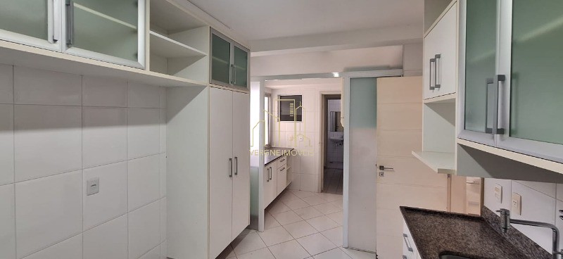 Apartamento à venda com 3 quartos, 115m² - Foto 19