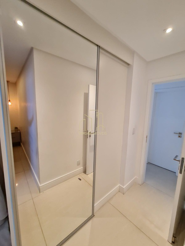 Apartamento para alugar com 3 quartos, 116m² - Foto 13