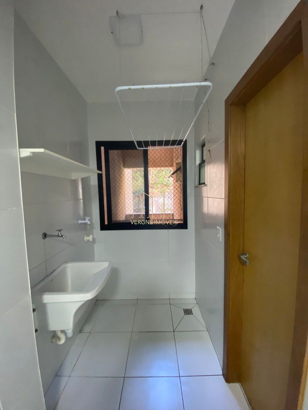 Apartamento à venda com 2 quartos, 70m² - Foto 15