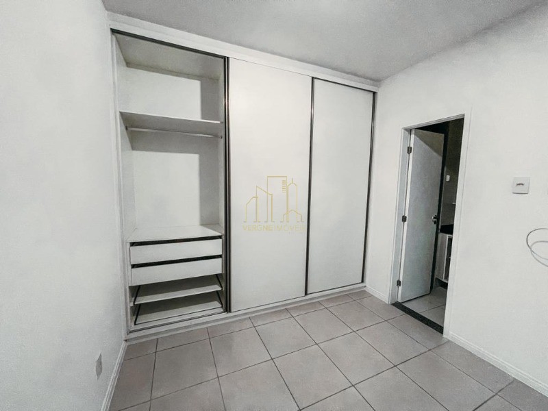 Apartamento à venda com 3 quartos, 128m² - Foto 5