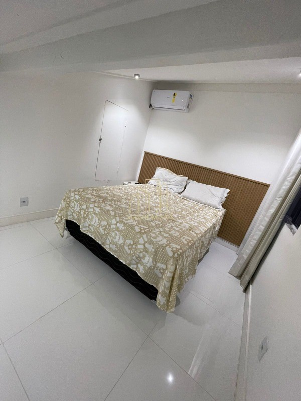 Casa de Condomínio à venda com 4 quartos, 230m² - Foto 16