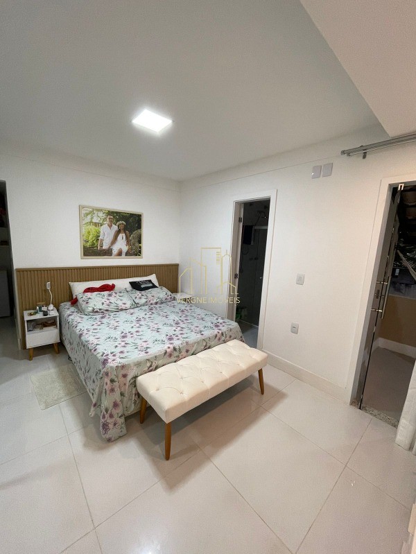 Casa de Condomínio à venda com 4 quartos, 230m² - Foto 17