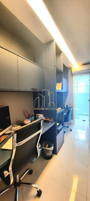 Apartamento à venda com 3 quartos, 180m² - Foto 13