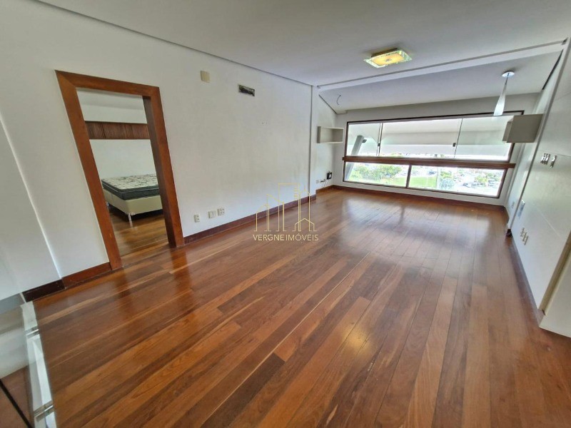 Casa de Condomínio à venda com 4 quartos, 560m² - Foto 16