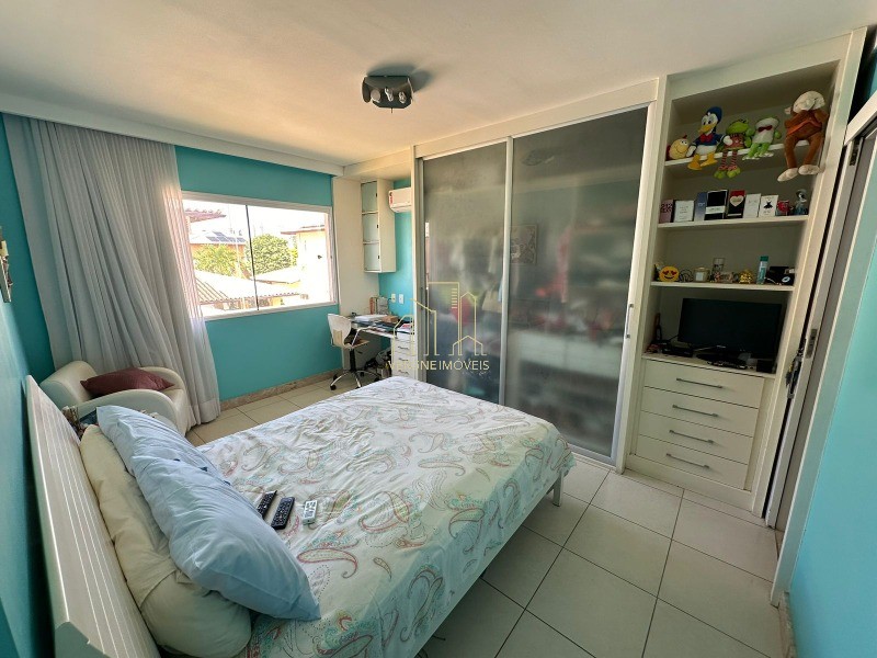 Casa de Condomínio à venda com 4 quartos, 209m² - Foto 16