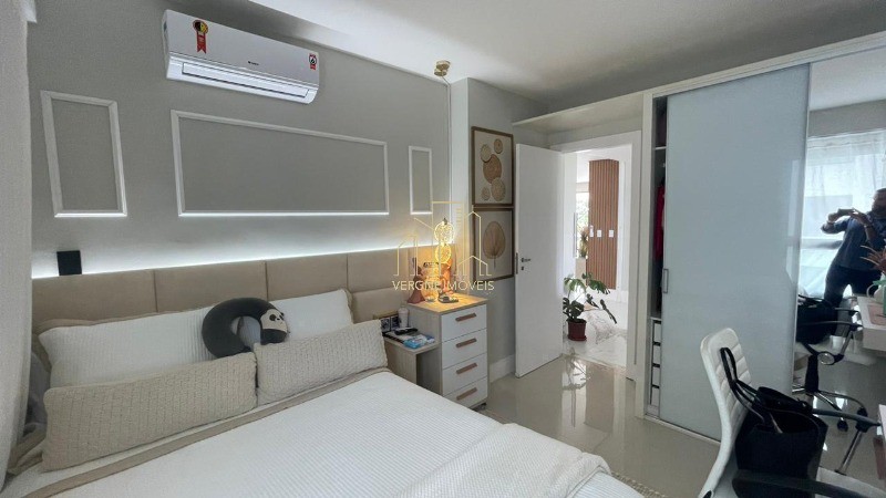 Apartamento à venda com 4 quartos, 243m² - Foto 26