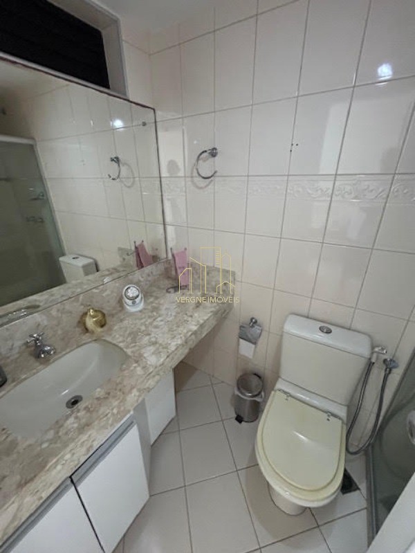 Apartamento à venda com 4 quartos, 225m² - Foto 19