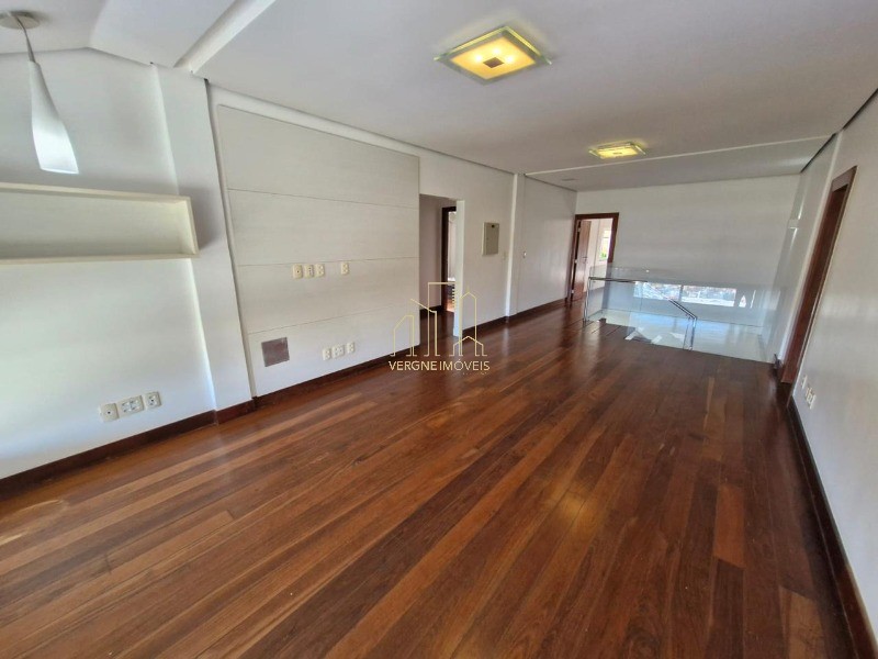 Casa de Condomínio à venda com 4 quartos, 560m² - Foto 17