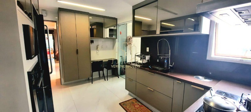 Apartamento à venda com 3 quartos, 180m² - Foto 22