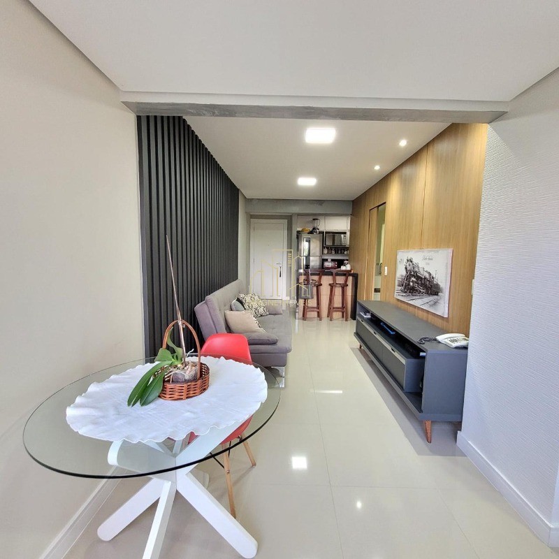 Apartamento à venda com 3 quartos, 142m² - Foto 15