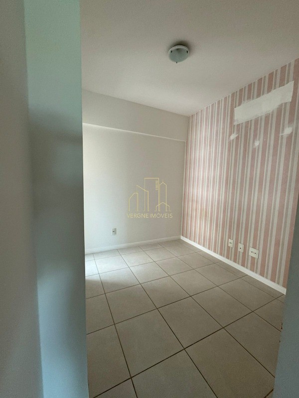 Apartamento à venda com 3 quartos, 127m² - Foto 6