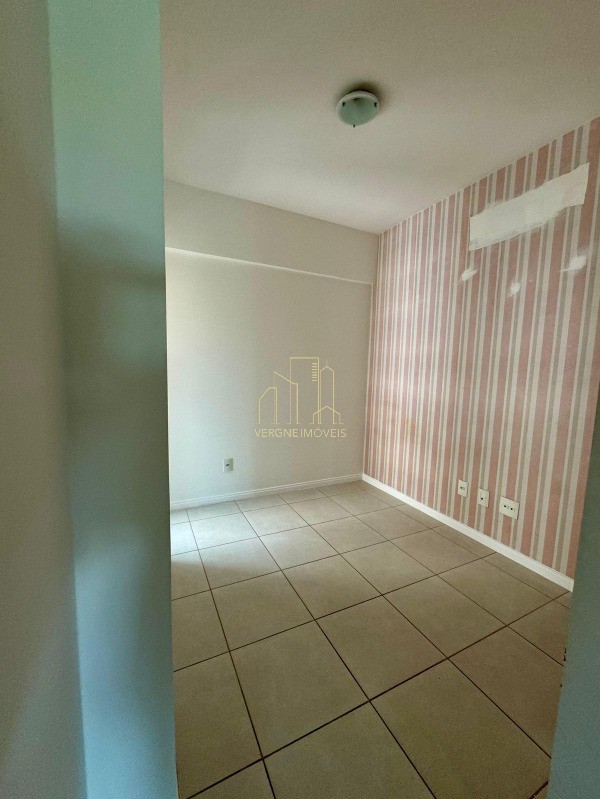 Apartamento à venda com 3 quartos, 127m² - Foto 5