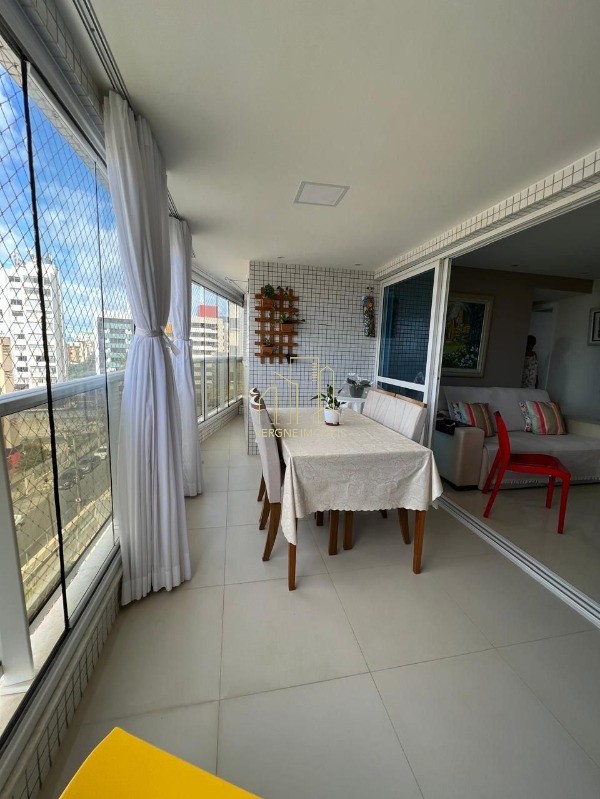 Apartamento à venda com 3 quartos, 90m² - Foto 3