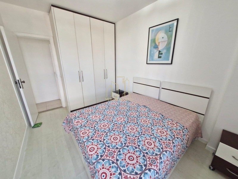 Apartamento à venda com 3 quartos, 162m² - Foto 12