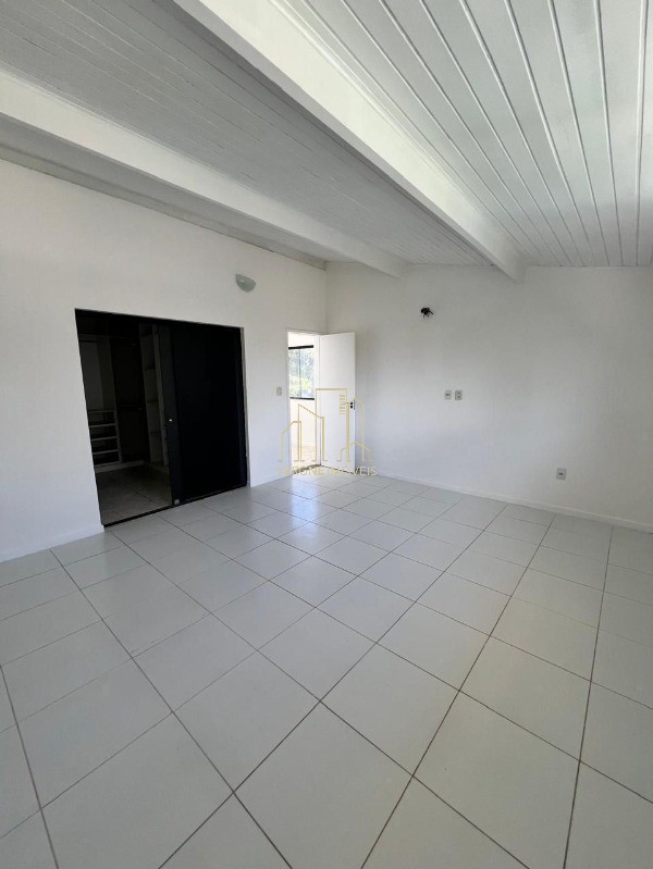 Casa à venda com 3 quartos, 185m² - Foto 10