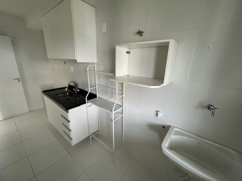 Apartamento à venda com 2 quartos, 65m² - Foto 25