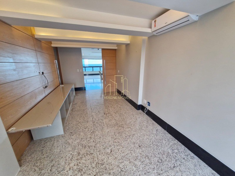 Apartamento à venda com 4 quartos, 224m² - Foto 14