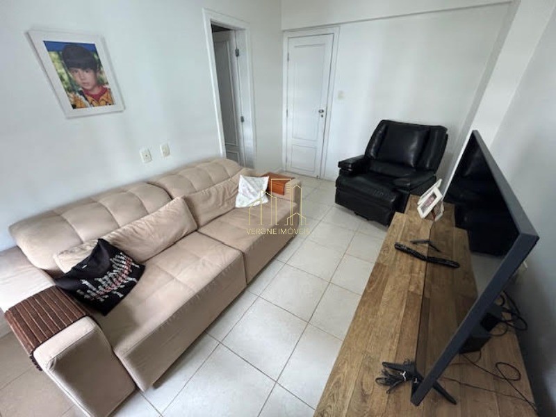 Apartamento à venda com 4 quartos, 225m² - Foto 15