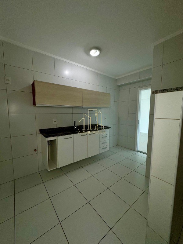 Apartamento à venda com 3 quartos, 127m² - Foto 15