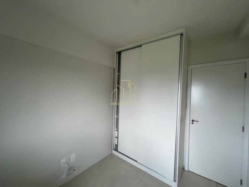 Apartamento à venda com 2 quartos, 65m² - Foto 18