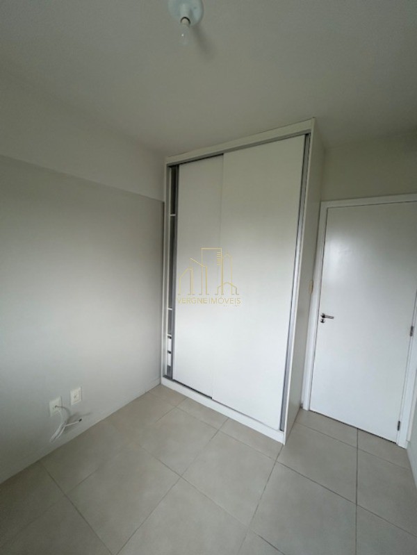 Apartamento à venda com 2 quartos, 65m² - Foto 19