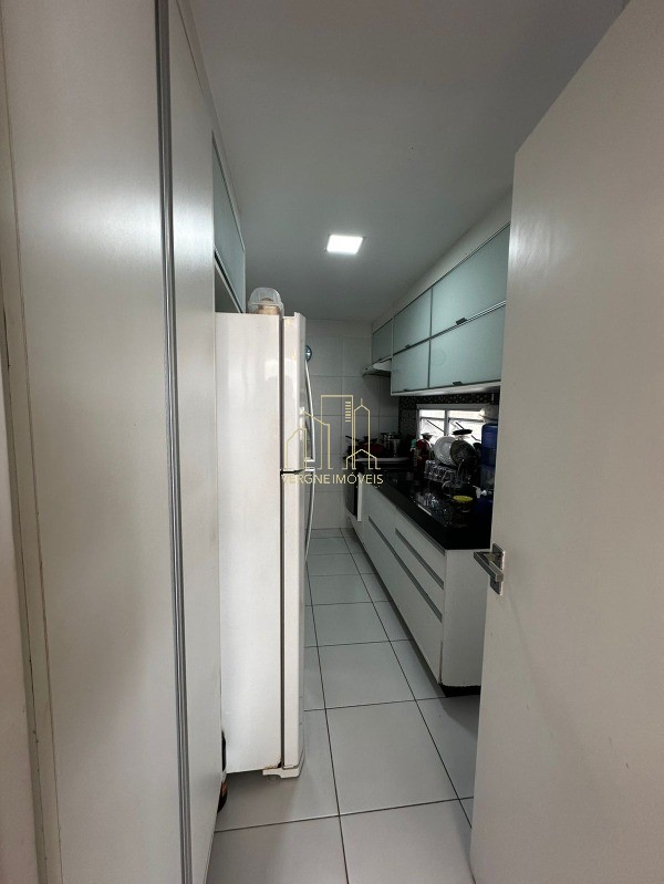 Apartamento para alugar com 3 quartos, 110m² - Foto 18