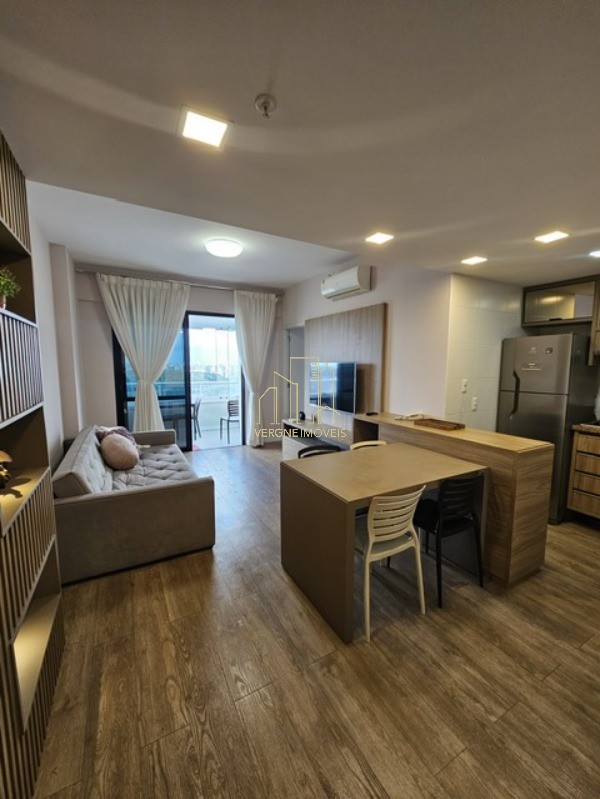 Apartamento à venda com 2 quartos, 71m² - Foto 6