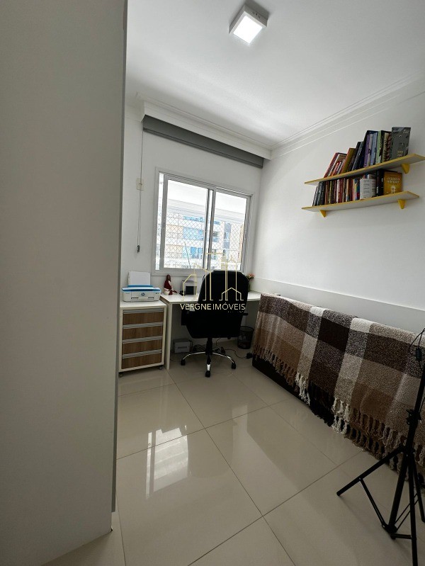 Apartamento para alugar com 3 quartos, 110m² - Foto 10