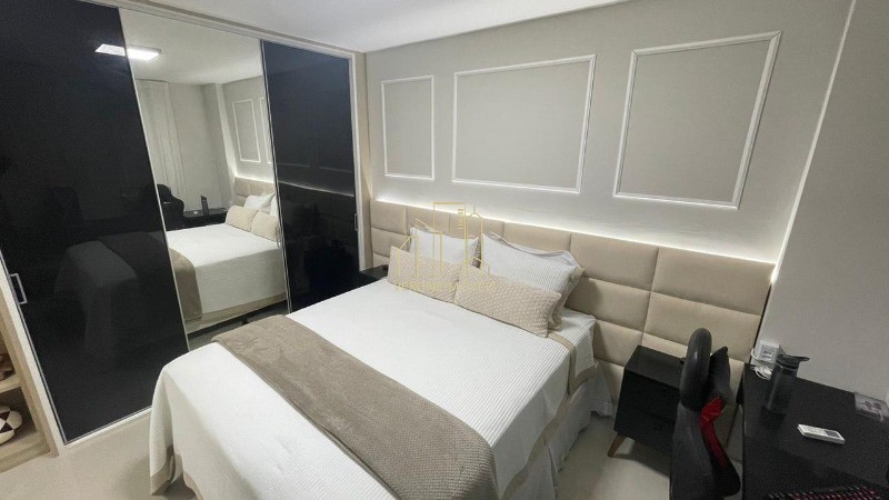 Apartamento à venda com 4 quartos, 243m² - Foto 21