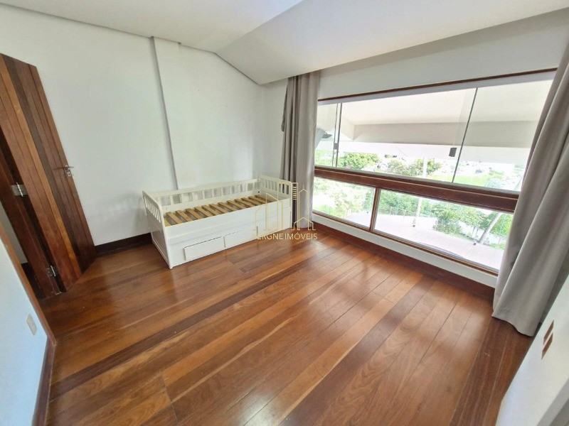 Casa de Condomínio à venda com 4 quartos, 560m² - Foto 28