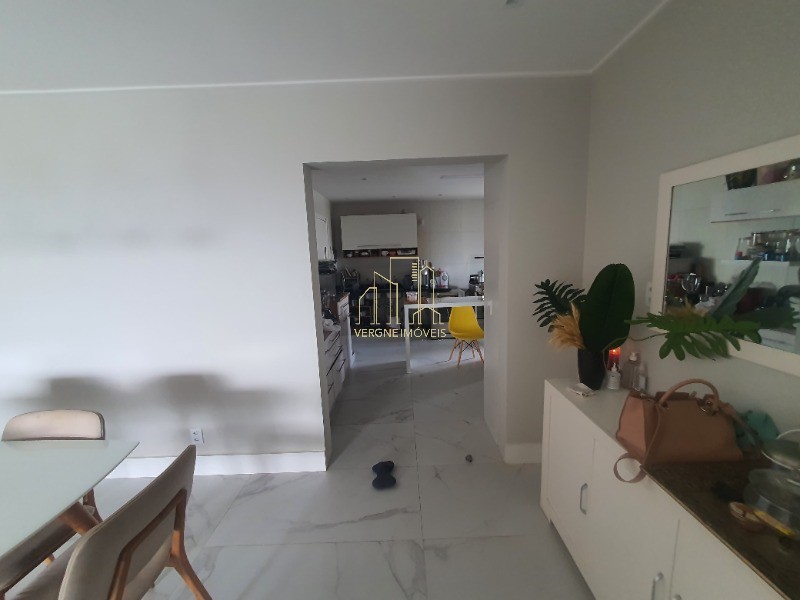 Apartamento à venda com 4 quartos, 143m² - Foto 15