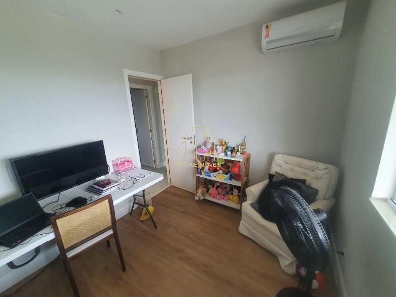 Apartamento à venda com 4 quartos, 140m² - Foto 30