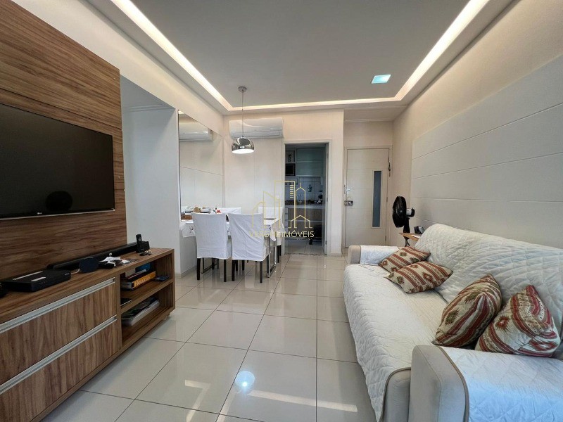 Apartamento à venda com 2 quartos, 79m² - Foto 4