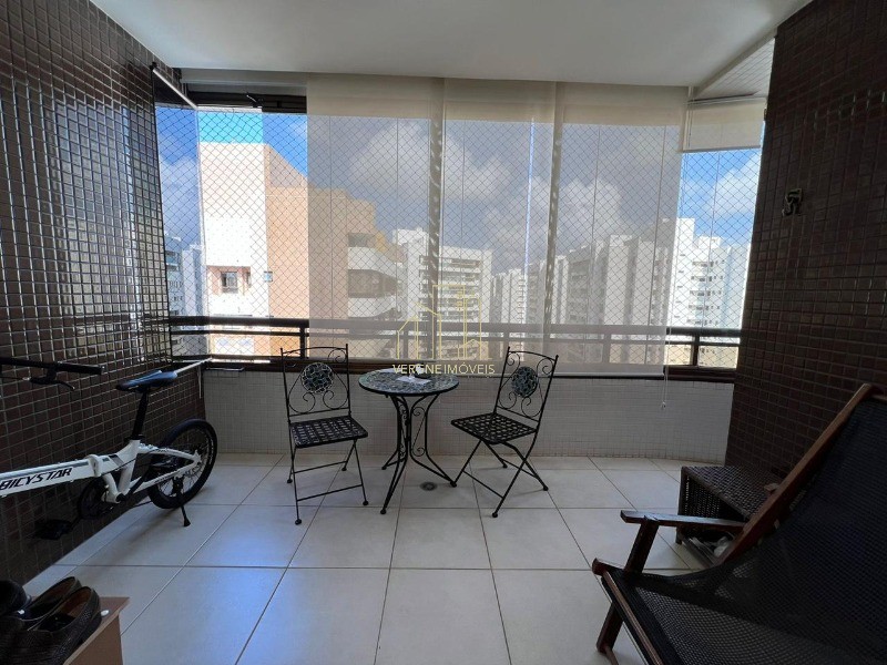 Apartamento à venda com 2 quartos, 79m² - Foto 9