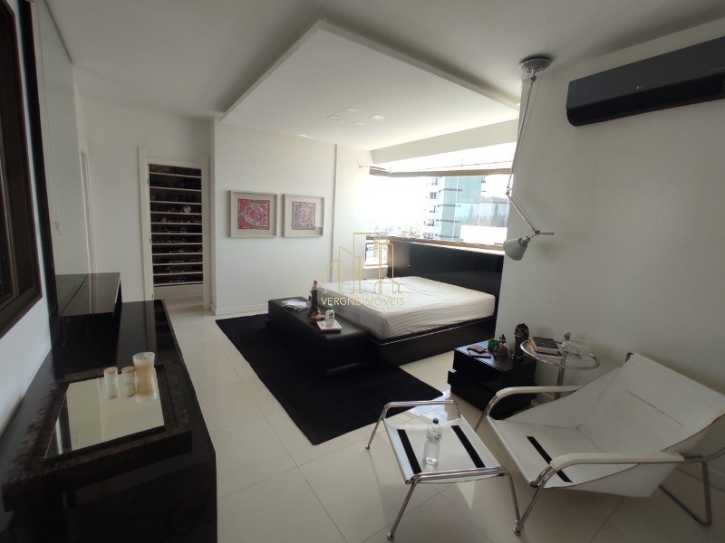 Apartamento à venda com 4 quartos, 315m² - Foto 15