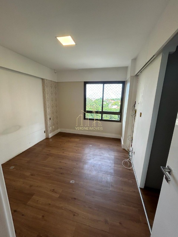 Apartamento à venda com 4 quartos, 171m² - Foto 9