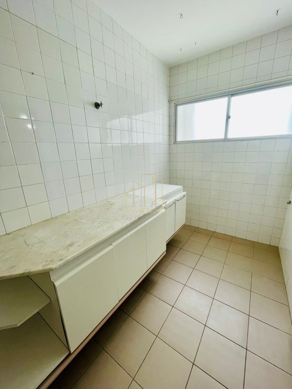 Apartamento à venda com 4 quartos, 200m² - Foto 17