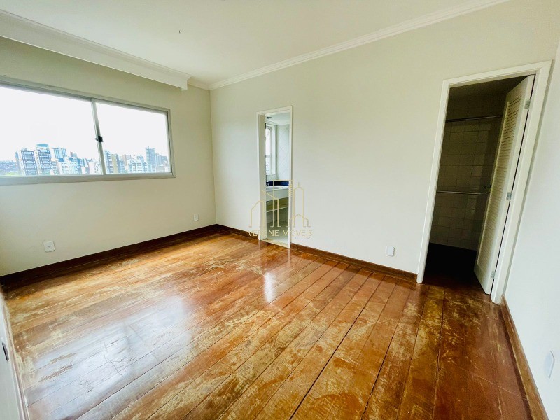 Apartamento à venda com 4 quartos, 200m² - Foto 6