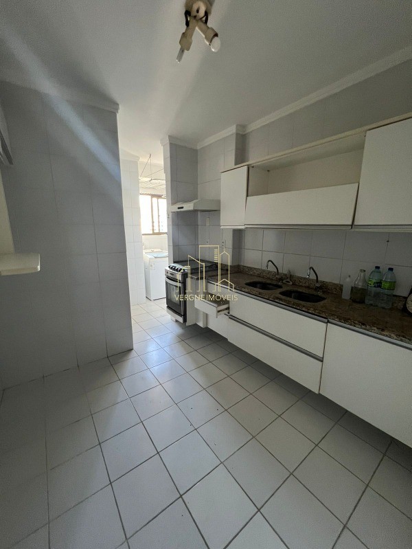 Apartamento à venda com 3 quartos, 112m² - Foto 11