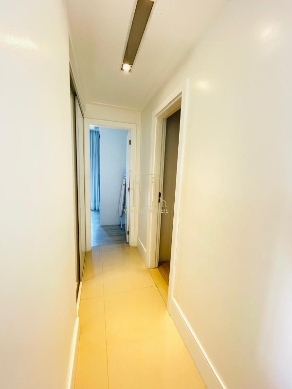 Apartamento à venda com 3 quartos, 143m² - Foto 15