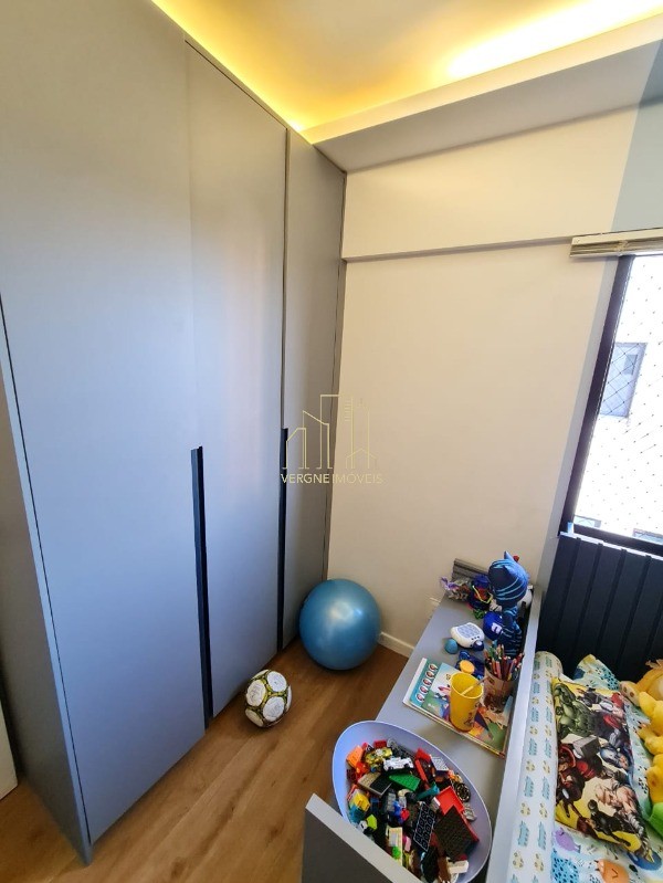 Apartamento para alugar com 3 quartos, 82m² - Foto 17