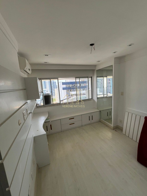 Apartamento à venda com 4 quartos, 140m² - Foto 12