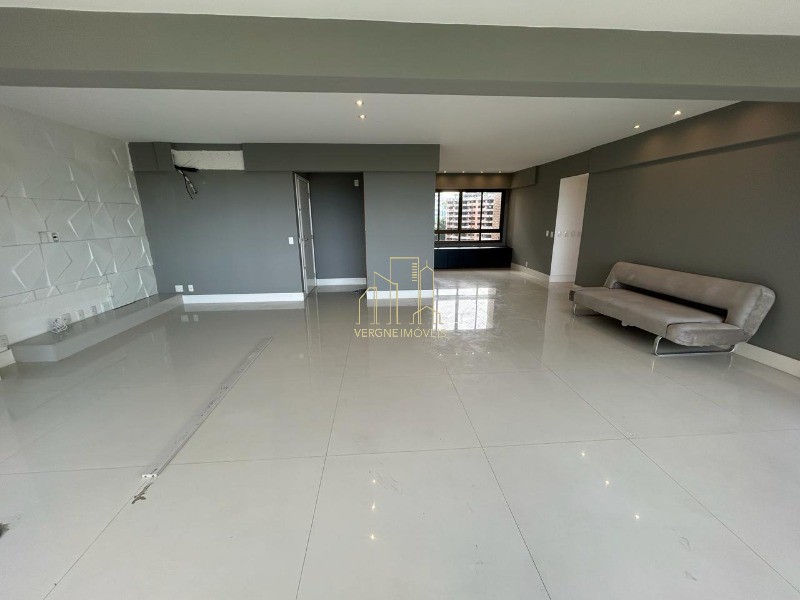 Apartamento à venda com 4 quartos, 171m² - Foto 3